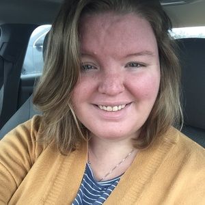 Meet your Posher, Stephanie